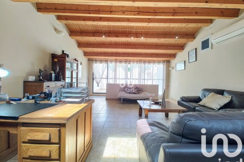 Villa de 3 dormitorios en venta en Canet de Mar, Barcelona, Cataluña, Spain № 4882 - foto 27