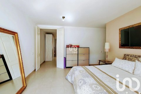 Villa de 3 dormitorios en venta en Canet de Mar, Barcelona, Cataluña, Spain № 4882 - foto 17