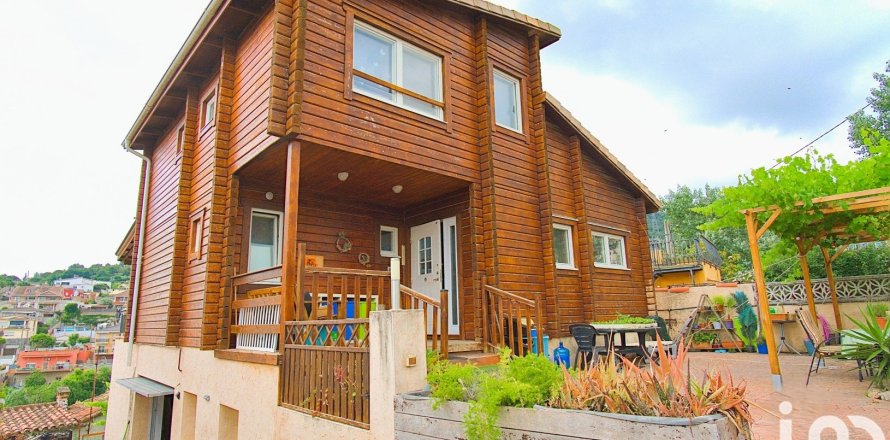 Сasa de 2 dormitorios en venta en Sant Boi de Llobregat, Barcelona, Cataluña, Spain № 4881