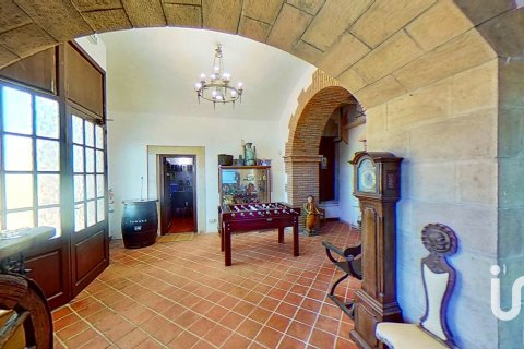 Сasa de 13 dormitorios en venta en Barcelona, Cataluña, Spain № 4884 - foto 6