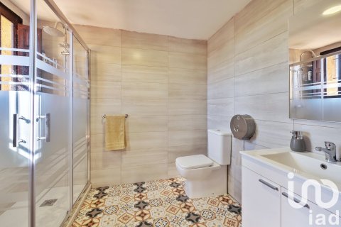 Сasa de 13 dormitorios en venta en Barcelona, Cataluña, Spain № 4884 - foto 19