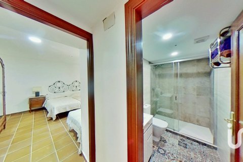 Сasa de 13 dormitorios en venta en Barcelona, Cataluña, Spain № 4884 - foto 21