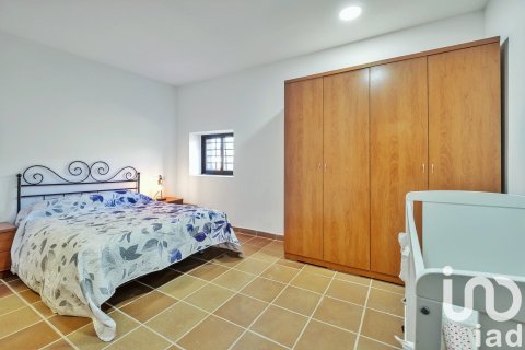 Сasa de 13 dormitorios en venta en Barcelona, Cataluña, Spain № 4884 - foto 20