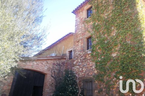 Сasa de 13 dormitorios en venta en Barcelona, Cataluña, Spain № 4884 - foto 28