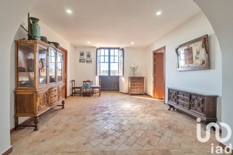 Сasa de 13 dormitorios en venta en Barcelona, Cataluña, Spain № 4884 - foto 23