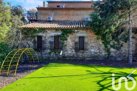 Сasa de 13 dormitorios en venta en Barcelona, Cataluña, Spain № 4884 - foto 30