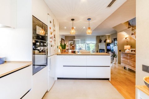 Villa de 5 dormitorios en venta en Sitges, Barcelona, Cataluña, Spain № 8712 - foto 4
