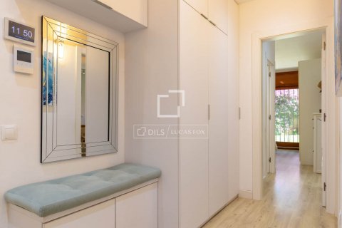 Купить квартиру в Эсплугес-де-Льобрегат, Испания с 4 спальни, 139м², № 8717 - фото 16