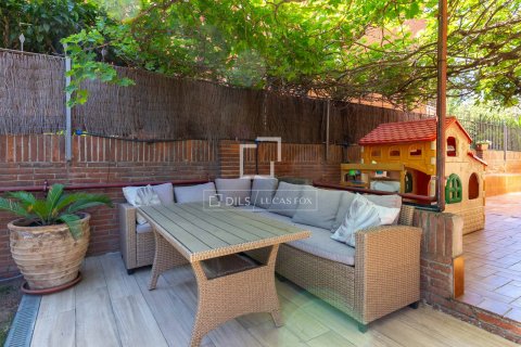 Купить квартиру в Эсплугес-де-Льобрегат, Испания с 4 спальни, 139м², № 8717 - фото 3