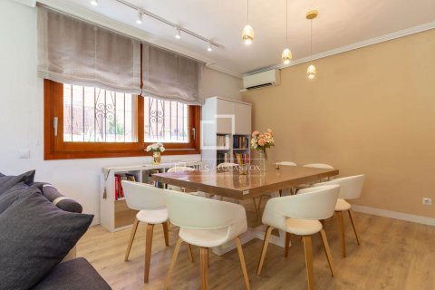 Купить квартиру в Эсплугес-де-Льобрегат, Испания с 4 спальни, 139м², № 8717 - фото 10