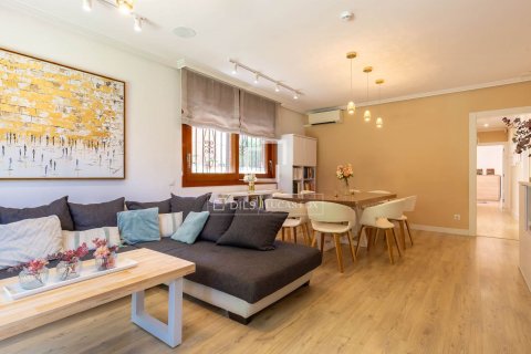 Купить квартиру в Эсплугес-де-Льобрегат, Испания с 4 спальни, 139м², № 8717 - фото 11
