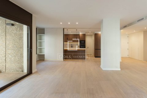 5 bedrooms apartment for rent in Barcelona, Catalonia, Spain № 8714 - photo 5