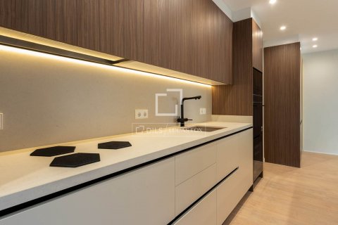 5 bedrooms apartment for rent in Barcelona, Catalonia, Spain № 8714 - photo 12