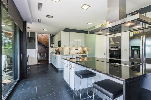 Villa de 5 dormitorios en venta en Matadepera, Barcelona, Cataluña, Spain № 8715 - foto 14