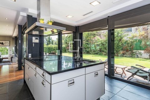 Villa de 5 dormitorios en venta en Matadepera, Barcelona, Cataluña, Spain № 8715 - foto 16