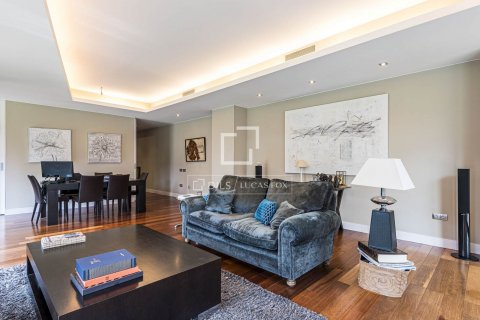 Villa de 5 dormitorios en venta en Matadepera, Barcelona, Cataluña, Spain № 8715 - foto 7
