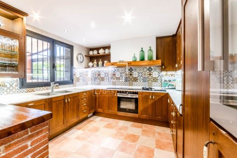 Finca de 6 dormitorios en venta en Sitges, Barcelona, Cataluña, Spain № 8713 - foto 22