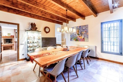 Finca de 6 dormitorios en venta en Sitges, Barcelona, Cataluña, Spain № 8713 - foto 4