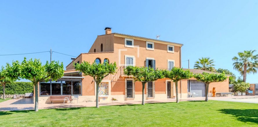 Finca de 6 dormitorios en venta en Sitges, Barcelona, Cataluña, Spain № 8713