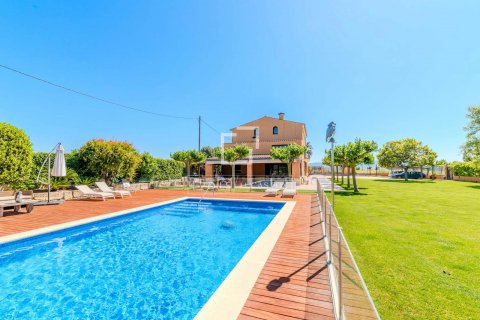 Finca de 6 dormitorios en venta en Sitges, Barcelona, Cataluña, Spain № 8713 - foto 2