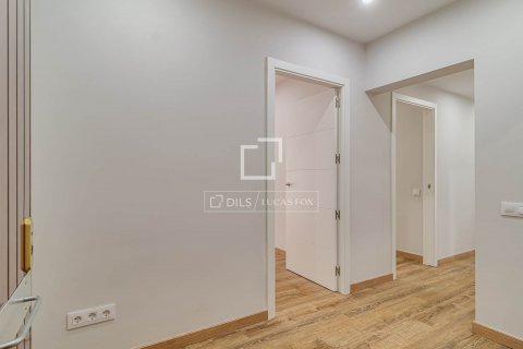 6 bedrooms apartment for sale in Barcelona, Catalonia, Spain № 8716 - photo 7