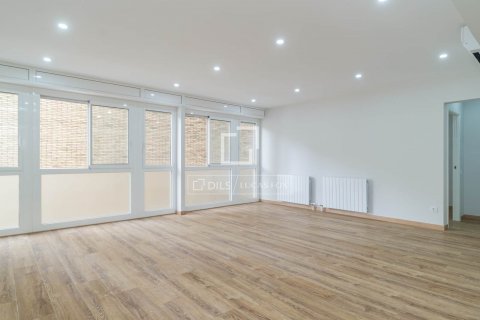 6 bedrooms apartment for sale in Barcelona, Catalonia, Spain № 8716 - photo 2