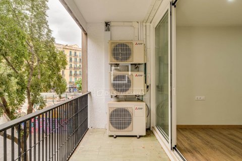 6 bedrooms apartment for sale in Barcelona, Catalonia, Spain № 8716 - photo 30