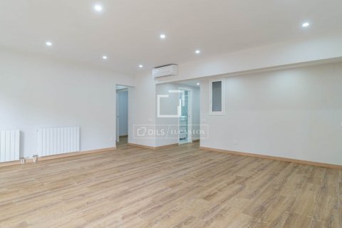 6 bedrooms apartment for sale in Barcelona, Catalonia, Spain № 8716 - photo 3