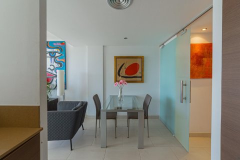Apartamento de 1 dormitorio en venta en Barcelona, Cataluña, Spain № 1374 - foto 18