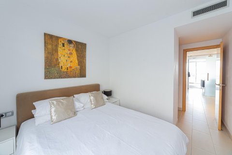 Apartamento de 1 dormitorio en venta en Barcelona, Cataluña, Spain № 1374 - foto 24