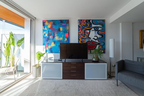 Apartamento de 1 dormitorio en venta en Barcelona, Cataluña, Spain № 1374 - foto 16