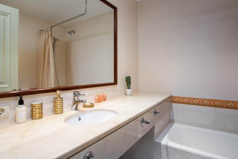 Сasa de 5 dormitorios en venta en Sant Andreu de Llavaneres, Barcelona, Cataluña, Spain № 1369 - foto 30