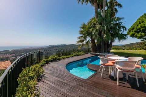 Сasa de 5 dormitorios en venta en Sant Andreu de Llavaneres, Barcelona, Cataluña, Spain № 1369 - foto 3
