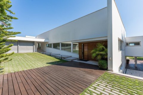 Сasa de 6 dormitorios en venta en Sant Andreu de Llavaneres, Barcelona, Cataluña, Spain № 1371 - foto 19