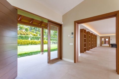 Сasa de 8 dormitorios en venta en Sant Andreu de Llavaneres, Barcelona, Cataluña, Spain № 1370 - foto 22
