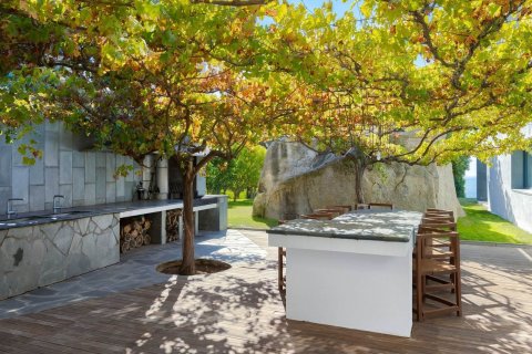 Сasa de 6 dormitorios en venta en Sant Andreu de Llavaneres, Barcelona, Cataluña, Spain № 1368 - foto 16
