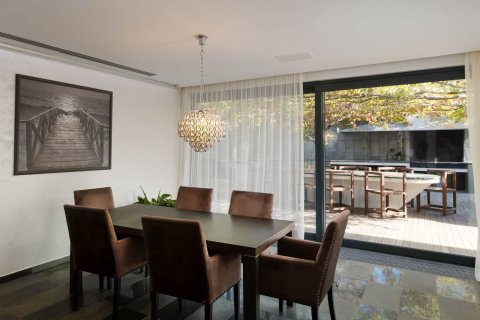 Сasa de 6 dormitorios en venta en Sant Andreu de Llavaneres, Barcelona, Cataluña, Spain № 1368 - foto 14