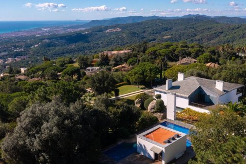 Сasa de 6 dormitorios en venta en Sant Andreu de Llavaneres, Barcelona, Cataluña, Spain № 1368 - foto 20