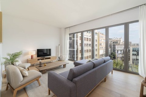 Apartamento de 2 dormitorios en venta en Barcelona, Cataluña, Spain № 7074 - foto 28