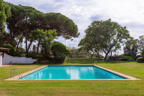 Villa de 14 dormitorios en venta en Sant Andreu de Llavaneres, Barcelona, Cataluña, Spain № 7073 - foto 3