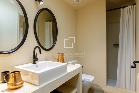 Villa de 14 dormitorios en venta en Sant Andreu de Llavaneres, Barcelona, Cataluña, Spain № 7073 - foto 19