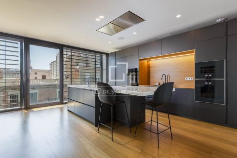 Ático de 5 dormitorios en venta en Barcelona, Cataluña, Spain № 7072 - foto 21