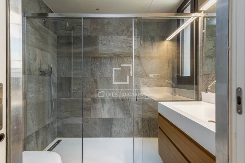 Ático de 5 dormitorios en venta en Barcelona, Cataluña, Spain № 7072 - foto 7