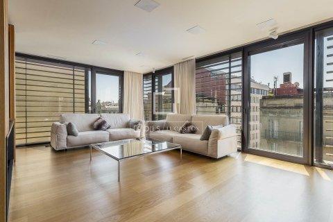 Ático de 5 dormitorios en venta en Barcelona, Cataluña, Spain № 7072 - foto 24