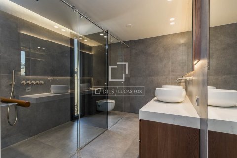 Ático de 5 dormitorios en venta en Barcelona, Cataluña, Spain № 7072 - foto 11
