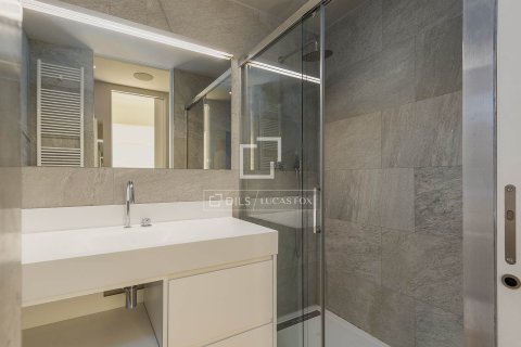 Ático de 5 dormitorios en venta en Barcelona, Cataluña, Spain № 7072 - foto 3