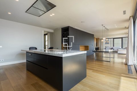 Ático de 5 dormitorios en venta en Barcelona, Cataluña, Spain № 7072 - foto 19