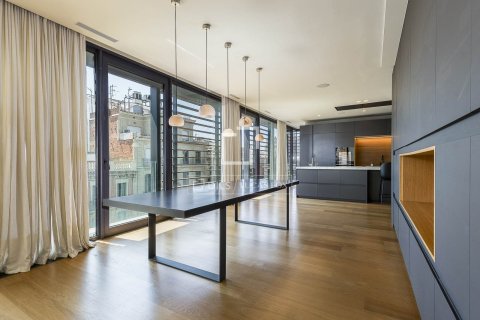 Ático de 5 dormitorios en venta en Barcelona, Cataluña, Spain № 7072 - foto 22