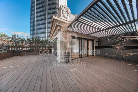 Ático de 2 dormitorios en venta en Barcelona, Cataluña, Spain № 7985