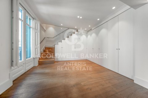 2 bedrooms penthouse for sale in Barcelona, Catalonia, Spain № 7985 - photo 18